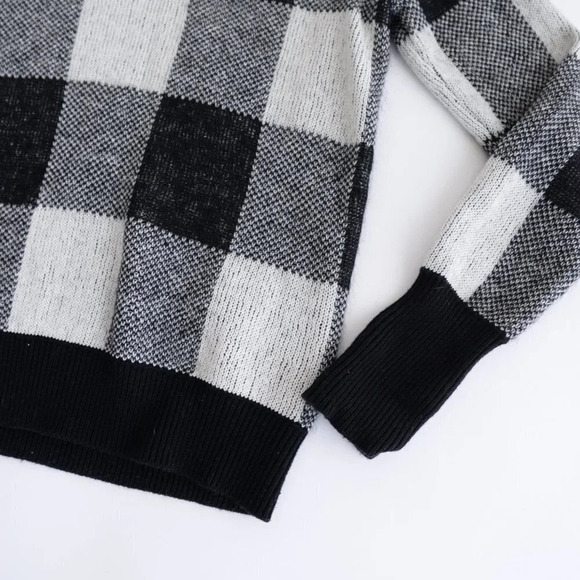 Banana Republic Black & White 61% Cotton 19% Mohair 8% Wool Crewneck Sweater  XS - Picture 7 of 12